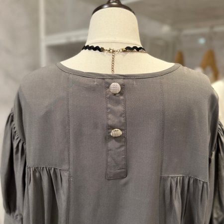 크리밍 블라우스