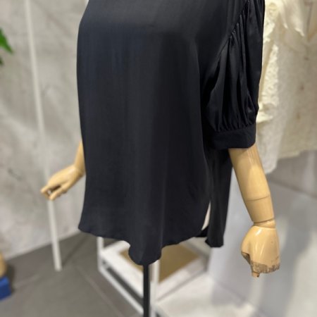 크리밍 블라우스