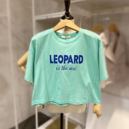 레터링 크롭 티셔츠