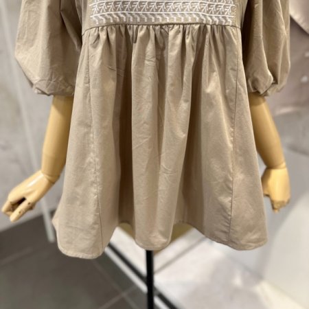 패턴 에이 블라우스