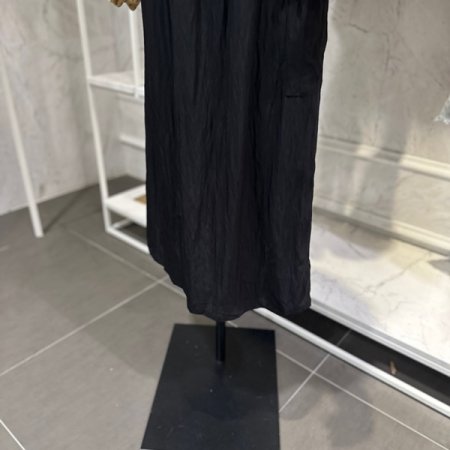 옆 포켓 뒷트임 스커트