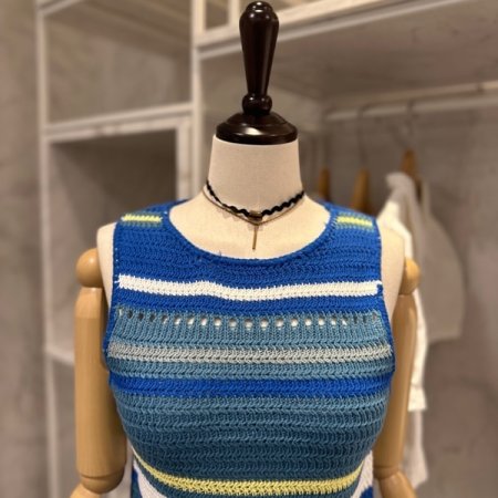 뜨개 단 민소매니트