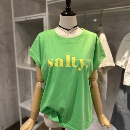 레터링 캡소매 티셔츠