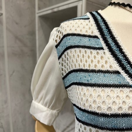 소매배색 단 니트