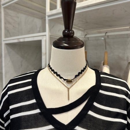 목선트임 단 니트