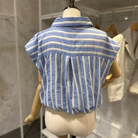 어깨 패드 스트라이프 블라우스