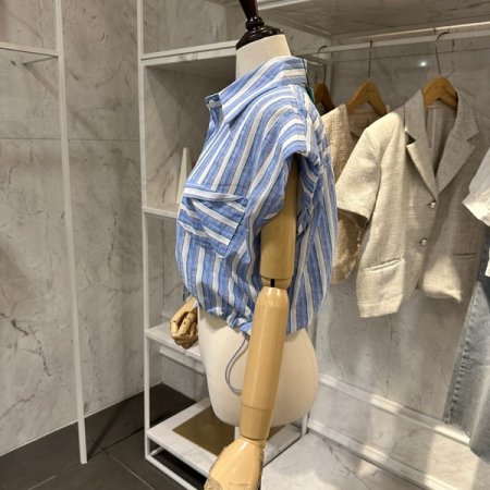 어깨 패드 스트라이프 블라우스