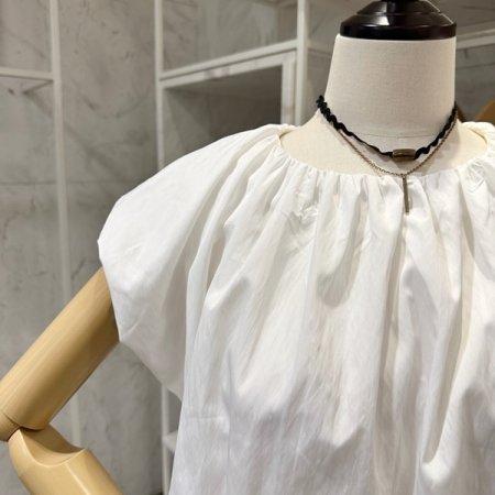 퍼프 심플 블라우스