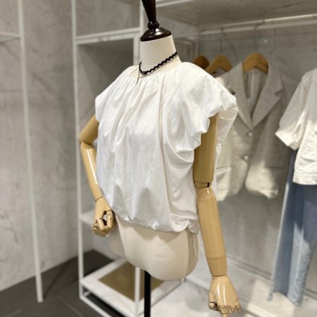 퍼프 심플 블라우스