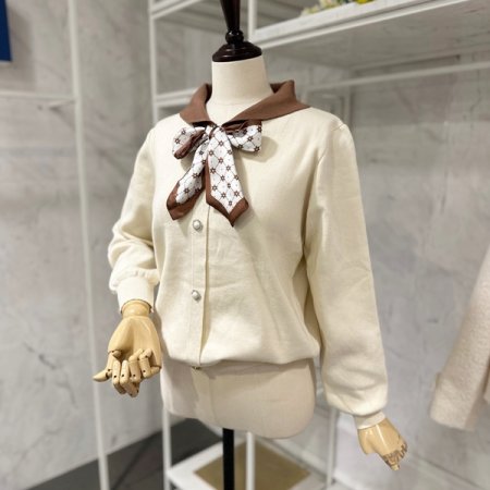 스카프리본 배색 니트