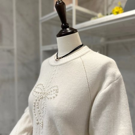 진주리본 라운드 니트