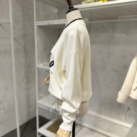 러브 레터링 스트링 니트