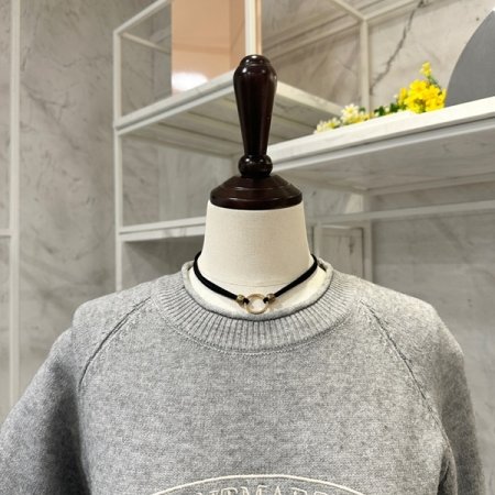 심플 레터링 니트