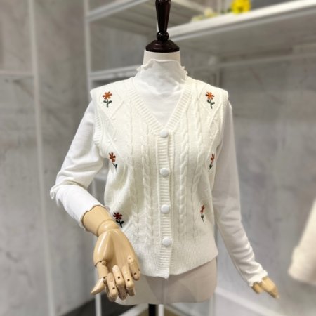 꽃자수 니트 조끼