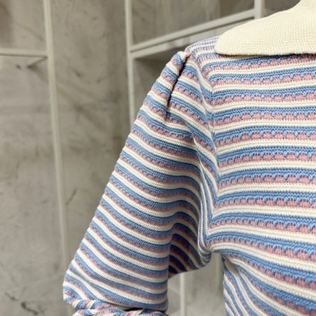 투버튼 카라 줄무늬 니트