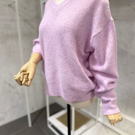 브이넥 루즈핏 니트