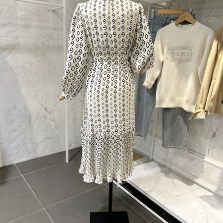 링 커브 스트링 원피스