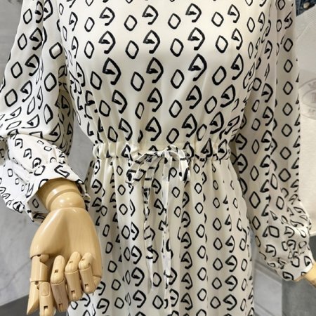 링 커브 스트링 원피스