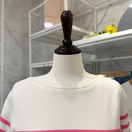 보트넥 스트라이프 니트