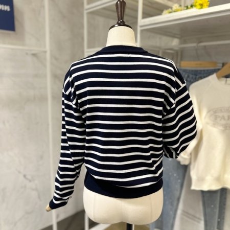 레터링 스트라이프 니트