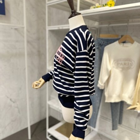 레터링 스트라이프 니트