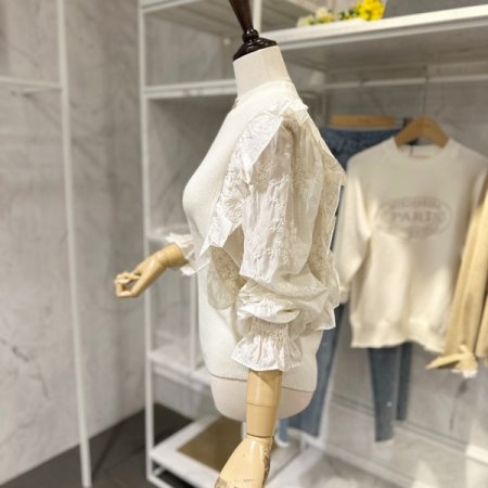 양 러플 레이스 니트