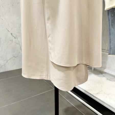 은단추 언발 벨트 스커트