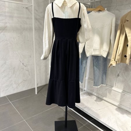 트임 카라 배색 원피스