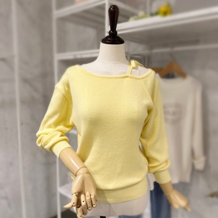 언발 어깨 리본 니트