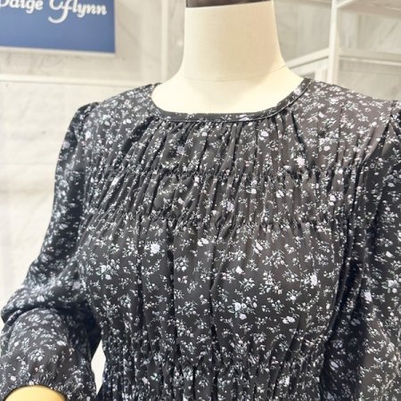 라운드 잔꽃 셔링 원피스