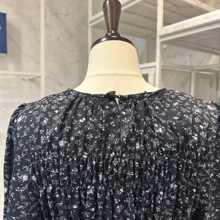 라운드 잔꽃 셔링 원피스