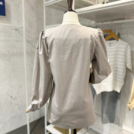 스퀘어넥 퍼프 무지 셔츠