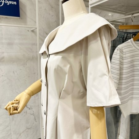 더블 카라 원피스