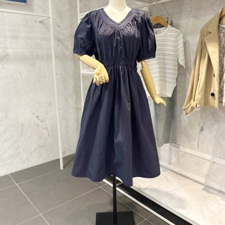 브이넥 셔링 원피스