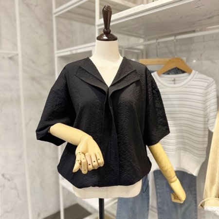 스트링 트임 블라우스