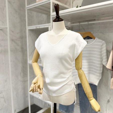 브이넥 옆 셔링 니트