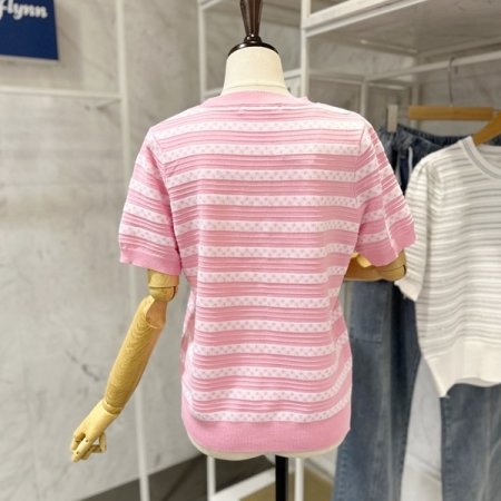 옆트임 패턴 라운드 니트