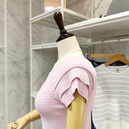 이중 프릴 니트