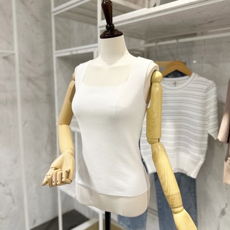 앞뒤 민소매 니트