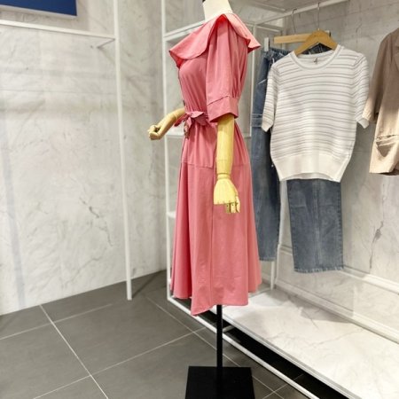 더블카라 벨티드 원피스