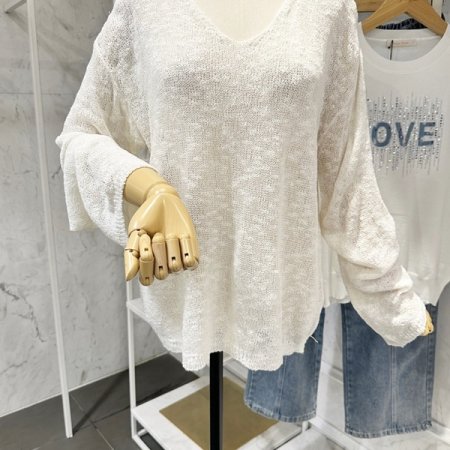 뒷끈 루즈핏 브이넥 니트