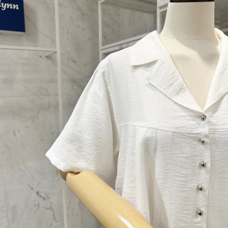 카라 핀턱 블라우스