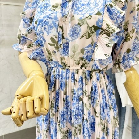 큰장미 프릴 플리츠 원피스