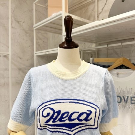 레터링 배색 니트