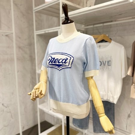 레터링 배색 니트