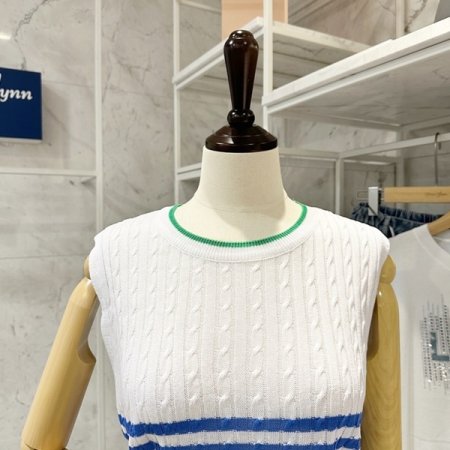 꽈배기 줄무늬 민소매 니트