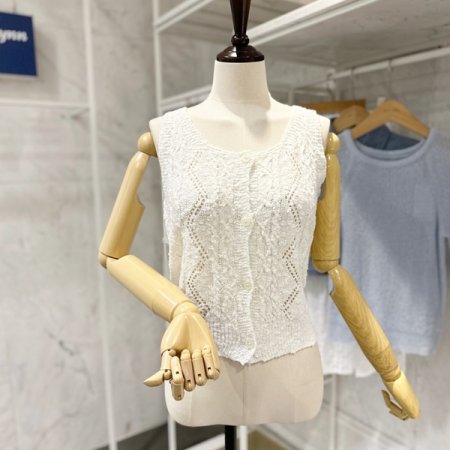 단추 꽈 민소매 니트