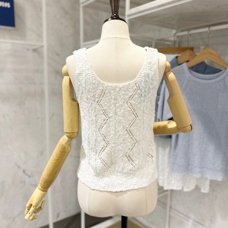 단추 꽈 민소매 니트