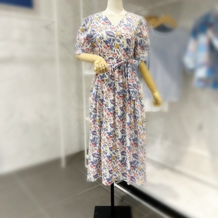 브이넥 퍼프소매 끈 원피스