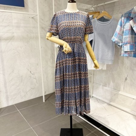 플리츠 패턴 원피스